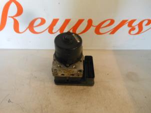 Used ABS pump Renault Espace (JK) 2.2 dCi 16V Price € 100,00 Margin scheme offered by Autorecycling Reuvers B.V.
