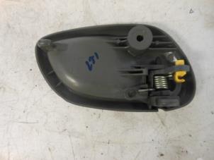 Used Rear door handle 4-door, left Suzuki Alto (SH410) 1.0 16V Price on request offered by Autorecycling Reuvers B.V.