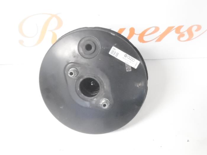 Usagé Servo frein Volkswagen Passat (3B2) 1.8 20V Prix € 50,00 Règlement à la marge proposé par Autorecycling Reuvers B.V.