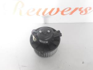 Used Heating and ventilation fan motor Volvo S40 (VS) 2.0 16V Price € 35,00 Margin scheme offered by Autorecycling Reuvers B.V.