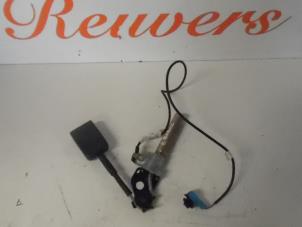 Used Seatbelt tensioner, right Renault Megane Scénic (JA) 2.0 RT Price € 30,00 Margin scheme offered by Autorecycling Reuvers B.V.
