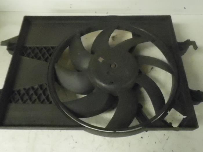 Cooling fans from a Ford Fusion 1.4 16V 2003
