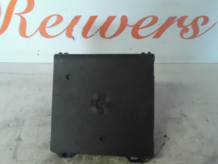 Used Body control computer Volkswagen Polo IV (9N1/2/3) 1.2 12V Price € 50,00 Margin scheme offered by Autorecycling Reuvers B.V.