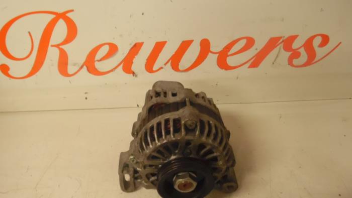Used Dynamo Renault Clio II (BB/CB) 1.2 16V Price € 35,00 Margin scheme offered by Autorecycling Reuvers B.V.