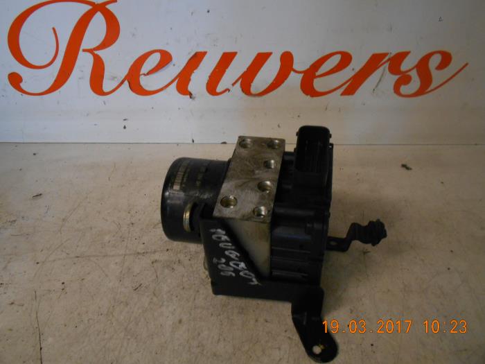 Used ABS Computer Peugeot 206 (2A/C/H/J/S) 2.0 GTI 16V Price € 100,00 Margin scheme offered by Autorecycling Reuvers B.V.