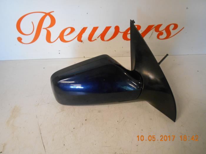 Wing mirror, right from a Opel Astra G (F08/48) 1.6 1999