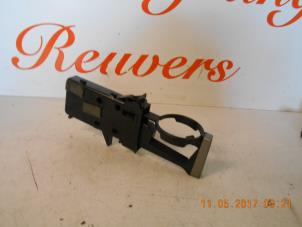 Used Cup holder Subaru Forester (SG) 2.0 16V X Price € 20,00 Margin scheme offered by Autorecycling Reuvers B.V.