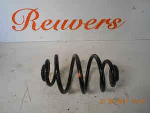 Used Rear coil spring Renault Clio II (BB/CB) 1.2 16V Price € 20,00 Margin scheme offered by Autorecycling Reuvers B.V.