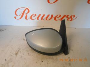 Used Wing mirror, right Renault Espace (JK) 2.2 dCi 16V Price € 75,00 Margin scheme offered by Autorecycling Reuvers B.V.