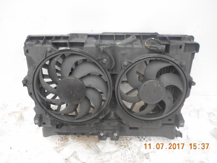 Używane Wentylator Citroen Jumpy (BS/BT/BY/BZ) 1.9Di Cena € 35,00 Procedura marży oferowane przez Autorecycling Reuvers B.V.