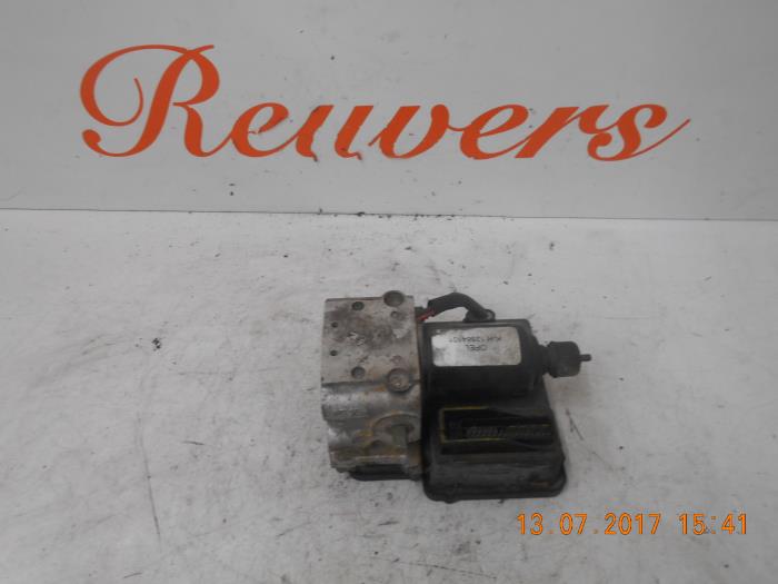 Used ABS Computer Opel Vectra B (36) 1.6 Price € 70,00 Margin scheme offered by Autorecycling Reuvers B.V.