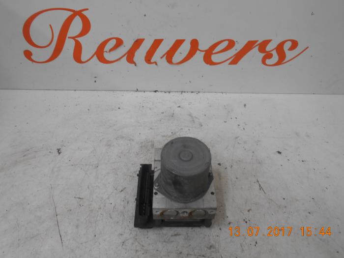 Used ABS Computer Mercedes E Combi (S211) 3.0 E-280 CDI V6 24V Price € 175,00 Margin scheme offered by Autorecycling Reuvers B.V.
