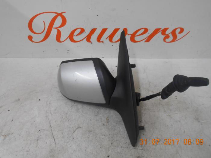 Wing mirror, right from a Ford Mondeo III 2.0 16V 2001