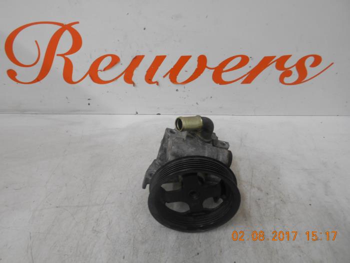 Usagé Pompe de direction Ford Transit Connect 1.8 TDdi LWB Euro 3 Prix € 75,00 Règlement à la marge proposé par Autorecycling Reuvers B.V.