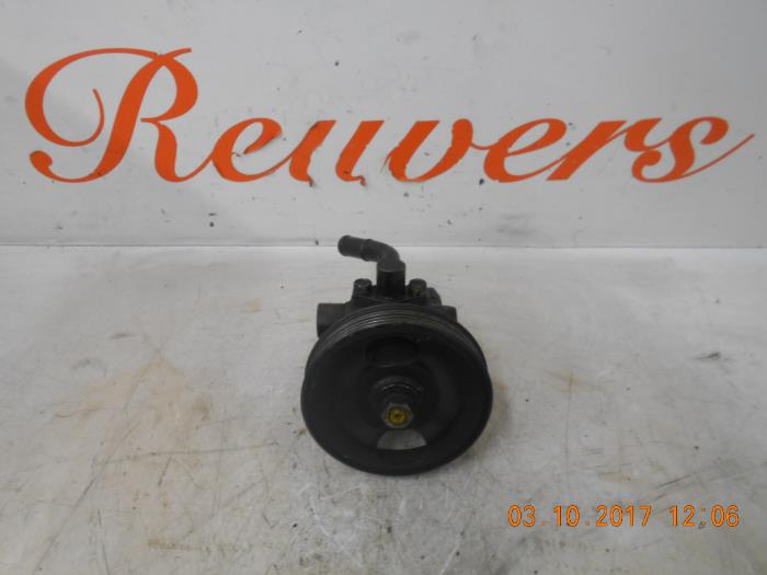 Usagé Pompe de direction Daewoo Espero 1.8 CD Prix € 75,00 Règlement à la marge proposé par Autorecycling Reuvers B.V.