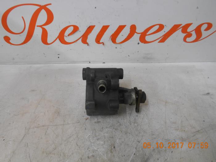 Gebrauchte Lenkkraftverstärker Pumpe Renault Megane (BA) 1.4e Preis € 40,00 Margenregelung angeboten von Autorecycling Reuvers B.V.