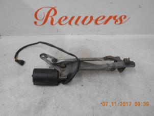 Used Wiper motor + mechanism Mercedes 190 (W201) 2.0 E Kat. Price € 50,00 Margin scheme offered by Autorecycling Reuvers B.V.