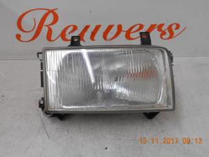 Used Headlight, right Volkswagen Transporter/Caravelle T4 1.9 D,Caravelle Price € 25,00 Margin scheme offered by Autorecycling Reuvers B.V.