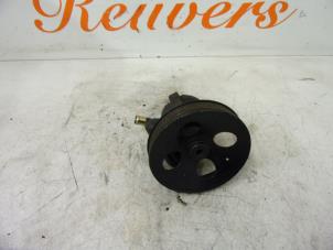 Used Power steering pump Opel Vectra B (36) 1.6 16V Ecotec Price € 35,00 Margin scheme offered by Autorecycling Reuvers B.V.