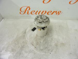 Used Electric fuel pump Opel Corsa D 1.4 16V Twinport Price € 30,00 Margin scheme offered by Autorecycling Reuvers B.V.