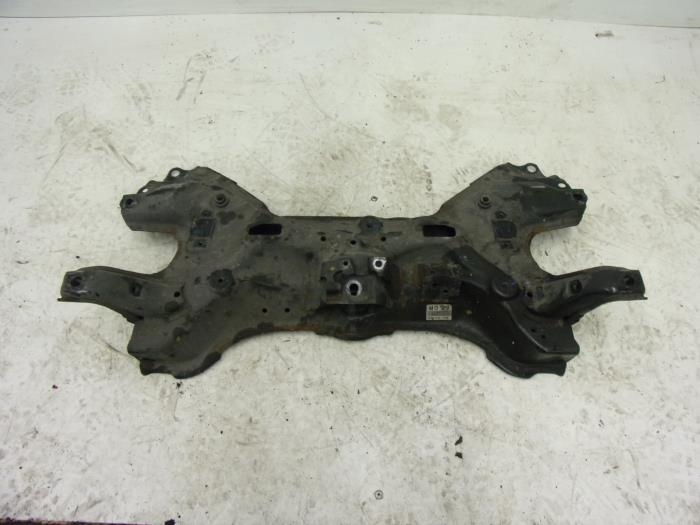 Usados Subchasis Honda Insight (ZE2) 1.3 16V VTEC Precio € 100,00 Norma de margen ofrecido por Autorecycling Reuvers B.V.