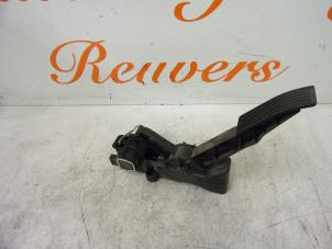 Used Accelerator pedal Mercedes A (W169) 2.0 A-160 CDI 16V 5-Drs. Price € 30,00 Margin scheme offered by Autorecycling Reuvers B.V.