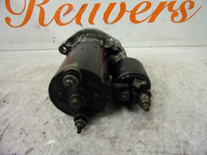 Starter from a Volkswagen Passat (3B2) 1.8 20V 2000