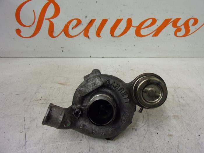 Gebrauchte Turbo Ford Mondeo III Wagon 2.0 TDCi 115 16V Preis € 100,00 Margenregelung angeboten von Autorecycling Reuvers B.V.