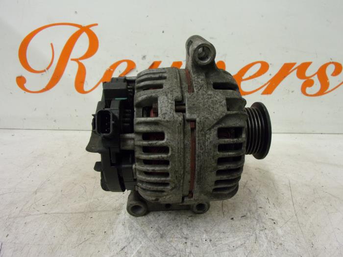 Dynamo van een Ford Transit 2.0 TDdi 16V 260S 2004