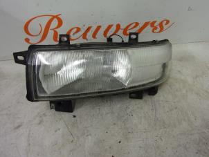Used Headlight, left Opel Movano Combi 2.2 DTI Price € 45,00 Margin scheme offered by Autorecycling Reuvers B.V.