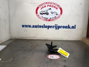 Used Rear wiper motor Chevrolet Aveo 1.2 16V Price € 30,00 Margin scheme offered by Autosloopbedrijf Jan Pronk B.V.