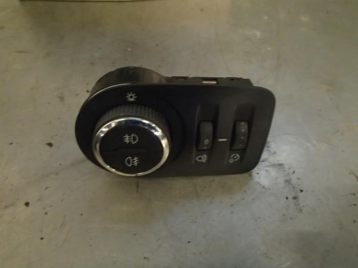 Light switch from a Opel Corsa 2010