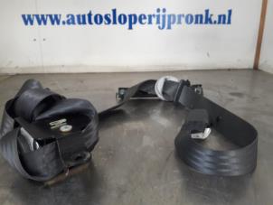 Used Front seatbelt, right Kia Sportage (JE) 2.7 V6 24V 4x4 Price € 125,00 Margin scheme offered by Autosloopbedrijf Jan Pronk B.V.