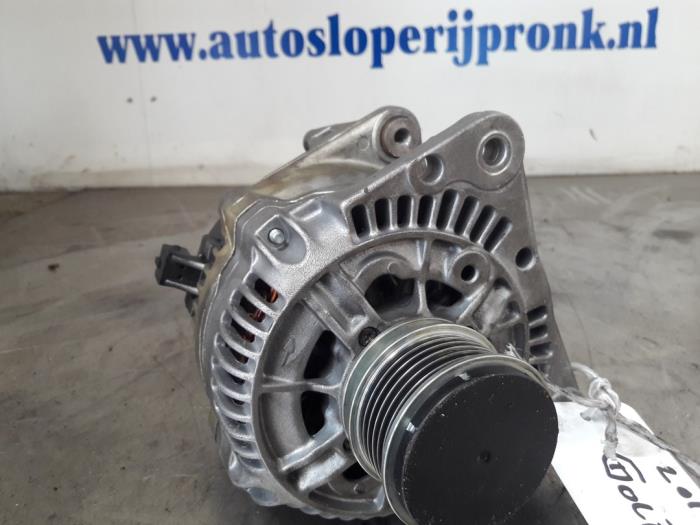 Begagnade Dynamo Volkswagen Golf V (1K1) 1.9 TDI Pris € 50,00 Marginaltabell erbjuds av Autosloopbedrijf Jan Pronk B.V.