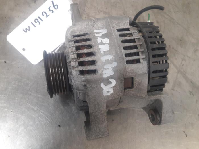 Used Dynamo Peugeot Partner 1.8 D Price € 40,00 Margin scheme offered by Autosloopbedrijf Jan Pronk B.V.