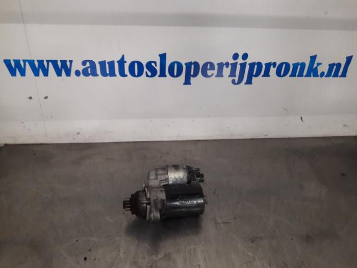 Begagnade Startmotor Volkswagen Polo V (6R) 1.2 12V Pris € 50,00 Marginaltabell erbjuds av Autosloopbedrijf Jan Pronk B.V.
