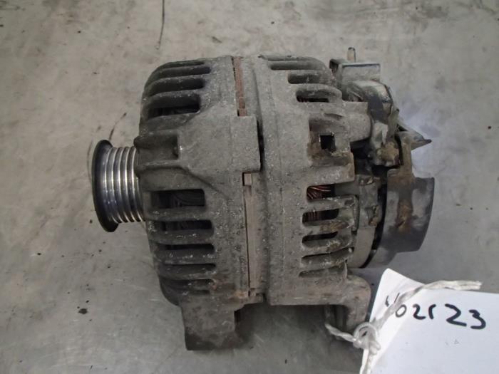 Gebrauchte Dynamo Opel Zafira (F75) 2.0 DI 16V Preis € 40,00 Margenregelung angeboten von Autosloopbedrijf Jan Pronk B.V.