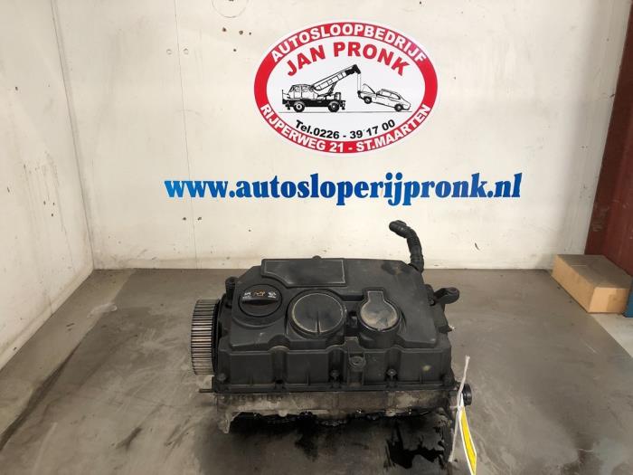 Usagé Culasse Seat Leon (1P1) 2.0 TDI DPF Prix € 300,00 Règlement à la marge proposé par Autosloopbedrijf Jan Pronk B.V.