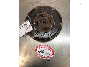 Used Clutch plate Fiat 500 (312) 0.9 TwinAir 80 Price € 50,00 Margin scheme offered by Autosloopbedrijf Jan Pronk B.V.