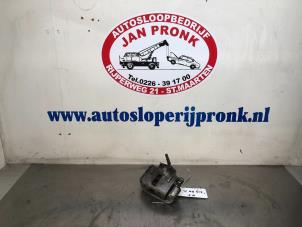 Used Rear brake calliper, left Ssang Yong Musso 2.9TD Price € 35,00 Margin scheme offered by Autosloopbedrijf Jan Pronk B.V.