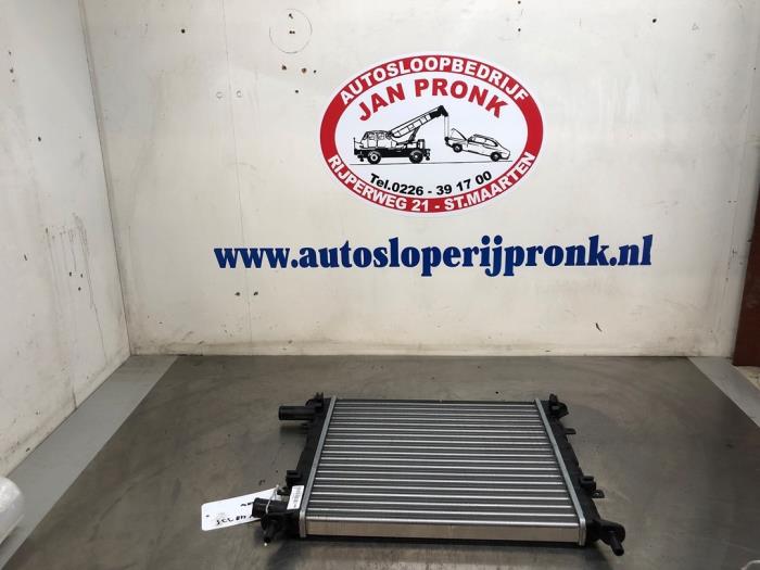 Usagé Radiateur Ford Ka I 1.3i Prix € 25,00 Règlement à la marge proposé par Autosloopbedrijf Jan Pronk B.V.