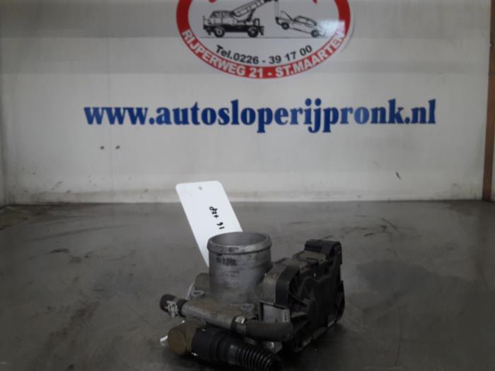 Usagé Boitier papillon Fiat Stilo (192A/B) 1.6 16V Prix € 50,00 Règlement à la marge proposé par Autosloopbedrijf Jan Pronk B.V.