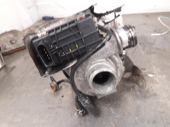Usagé Turbo Audi A8 (D3) 4.0 TDI V8 32V Lang Quattro Prix € 100,00 Règlement à la marge proposé par Autosloopbedrijf Jan Pronk B.V.