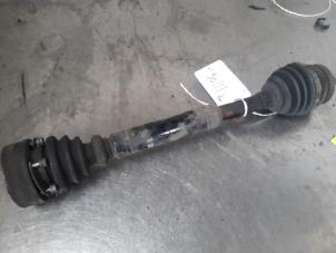 Used Front drive shaft, left Audi A4 (B5) 1.6 Price € 40,00 Margin scheme offered by Autosloopbedrijf Jan Pronk B.V.