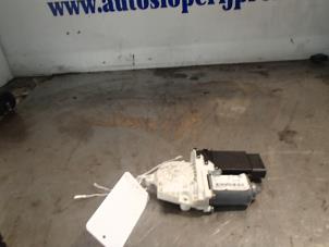 Begagnade Motor, dörrfönster Seat Leon (1M1) 1.4 16V Pris € 25,00 Marginaltabell erbjuds av Autosloopbedrijf Jan Pronk B.V.