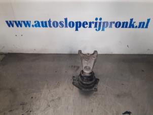 Used Engine mount Volkswagen Polo V (6R) 1.2 12V Price € 30,00 Margin scheme offered by Autosloopbedrijf Jan Pronk B.V.