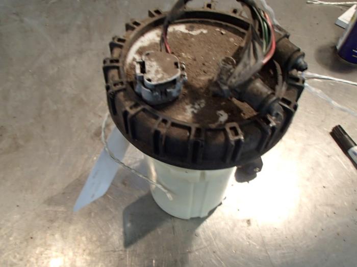 Bomba de gasolina de un Kia Rio (DC12) 1.3 2003