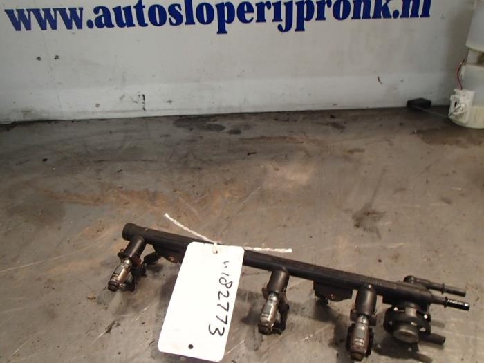 Usagé Système d'injection Ford Ka I 1.3i Prix € 50,00 Règlement à la marge proposé par Autosloopbedrijf Jan Pronk B.V.