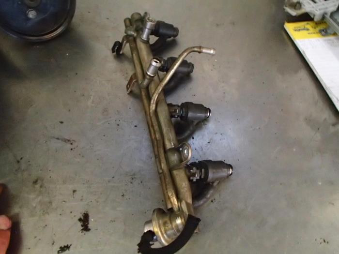 Usagé Système d'injection BMW 3 serie (E46/4) 318i Prix € 70,00 Règlement à la marge proposé par Autosloopbedrijf Jan Pronk B.V.