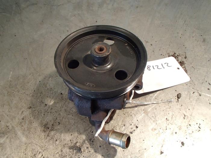 Usagé Pompe de direction Ford Ka I 1.3i Prix € 40,00 Règlement à la marge proposé par Autosloopbedrijf Jan Pronk B.V.